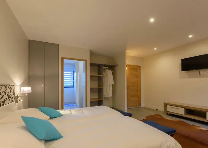 Casa Mir 3* Сен-Лари-Сулан