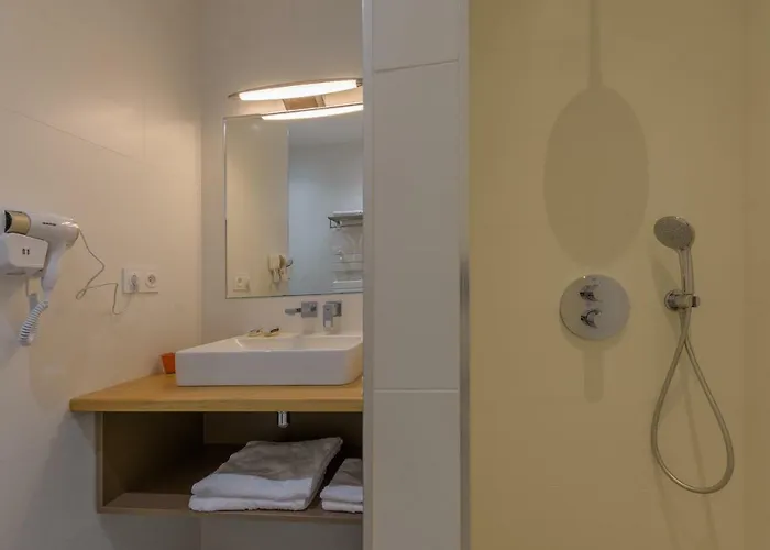 Casa Mir Сен-Лари-Сулан