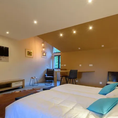 Casa Mir 3*