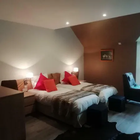 Casa Mir 3*